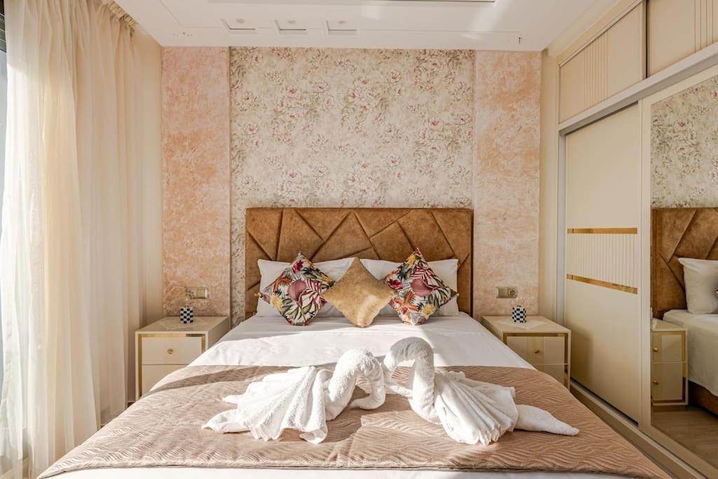 Royale Duplexe Pleine Centre Tanger Apartment Luaran gambar