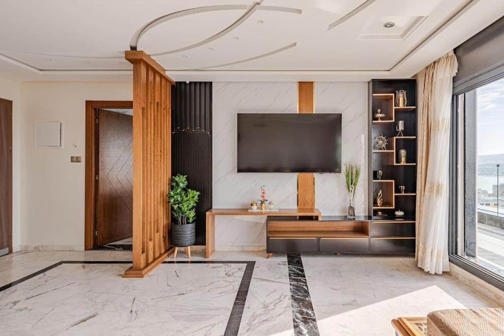 Royale Duplexe Pleine Centre Tanger Apartment Luaran gambar