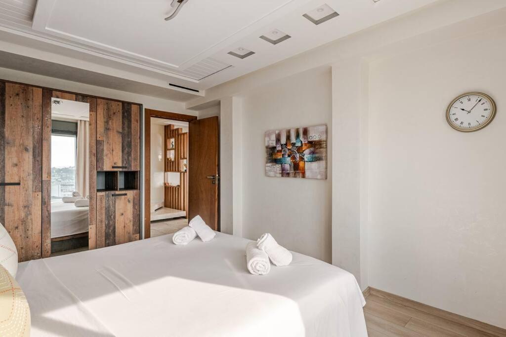 Royale Duplexe Pleine Centre Tanger Apartment Luaran gambar