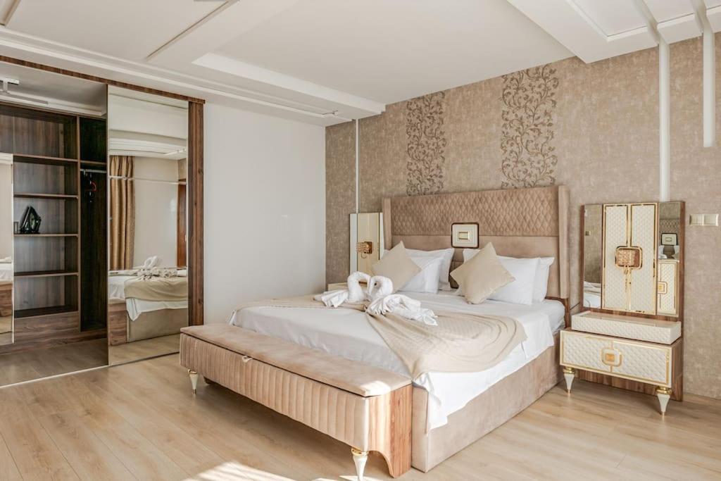 Royale Duplexe Pleine Centre Tanger Apartment Luaran gambar